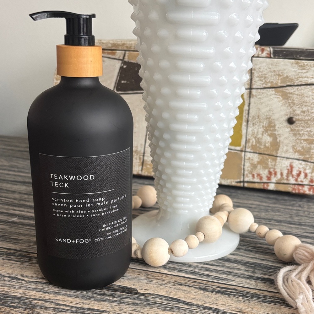 Sand + Fog Teakwood Scented Hand Soap - Black